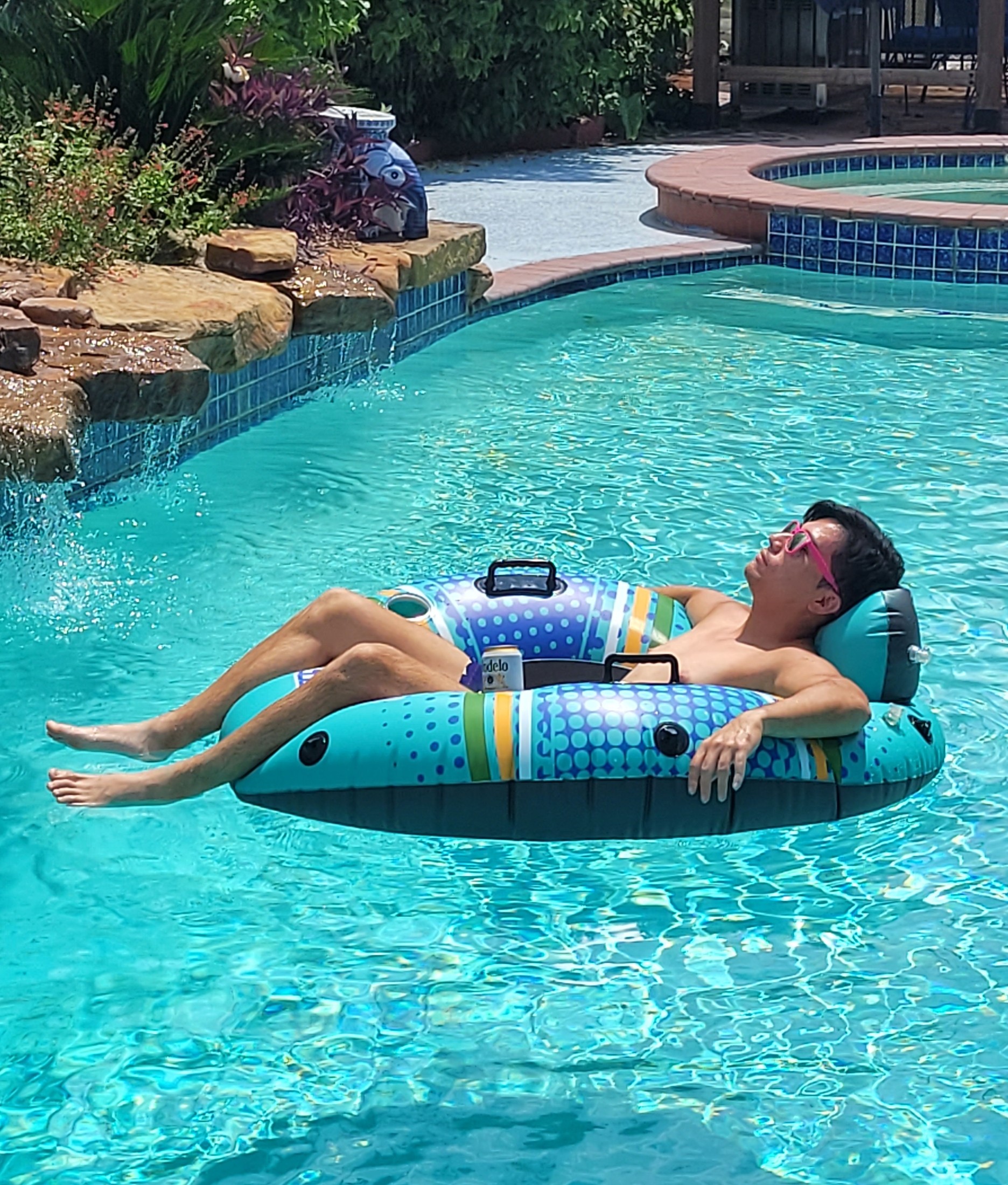 Brandon Weber in da pool